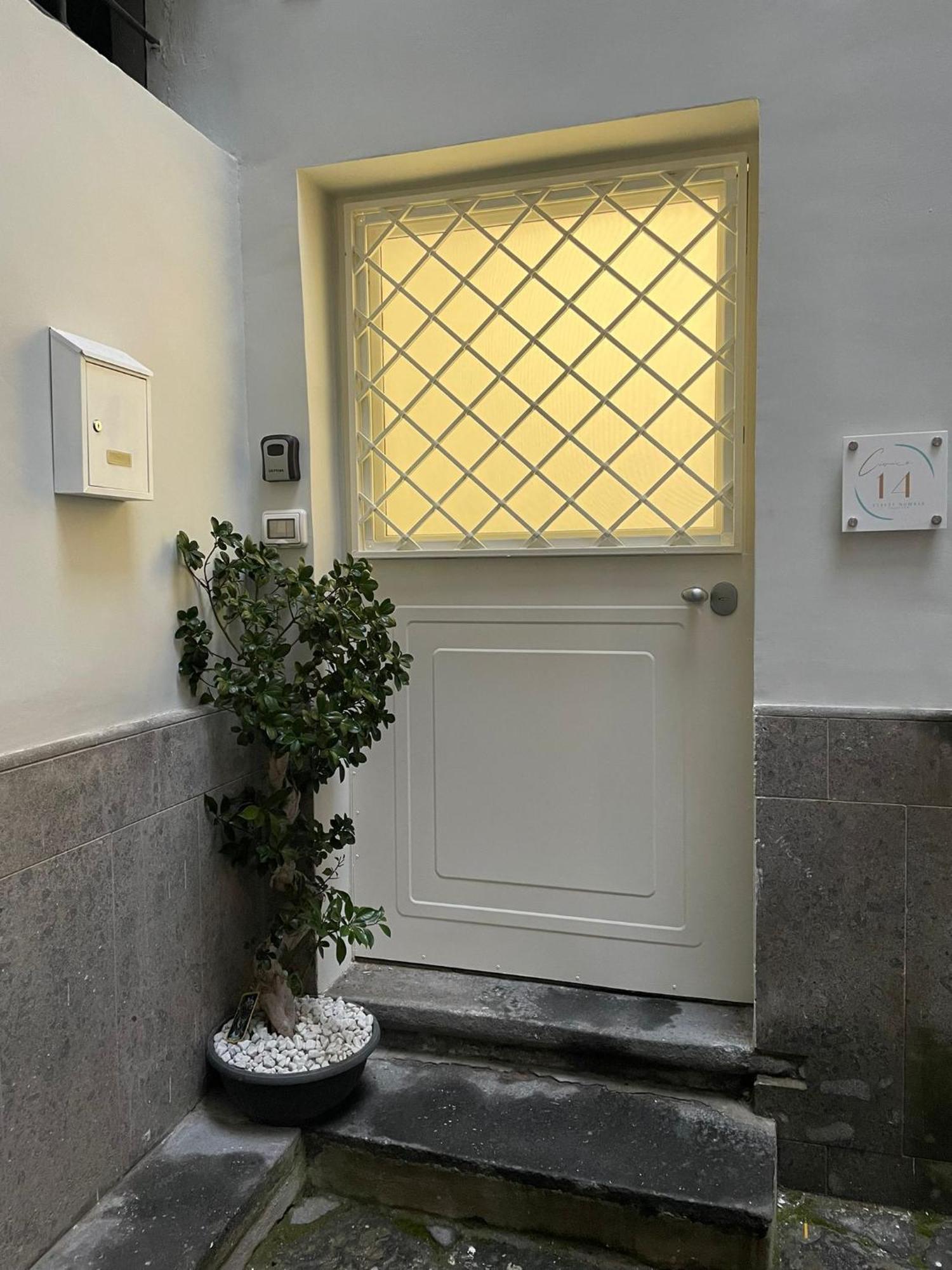 Apartamento Civico 14 Chiaia Nápoles Exterior foto